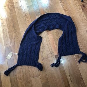 Wonderful Hollister ⛄❄️Scarf ❄️⛄ Brand New w/tags